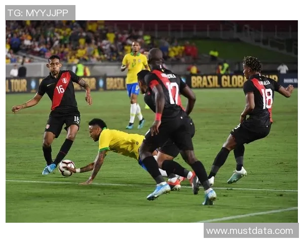 美国与秘鲁友谊赛精彩对决展现足球魅力与团队精神