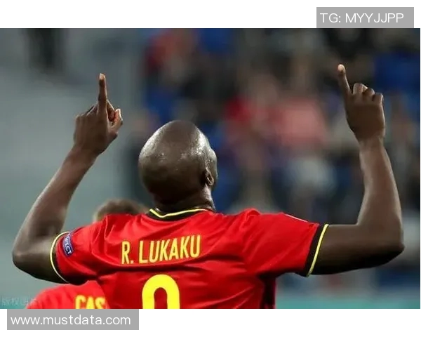 卢卡库的足球之路:从天才少年到世界级前锋的传奇旅程 卢卡库的足球之路:从天才少年到世界级前锋的传奇旅程