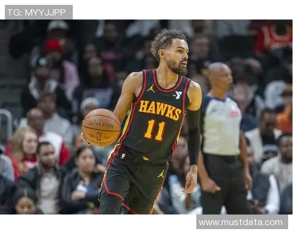特雷杨领衔新一季NBA赛场展望球迷期待他的精彩表现与突破成长